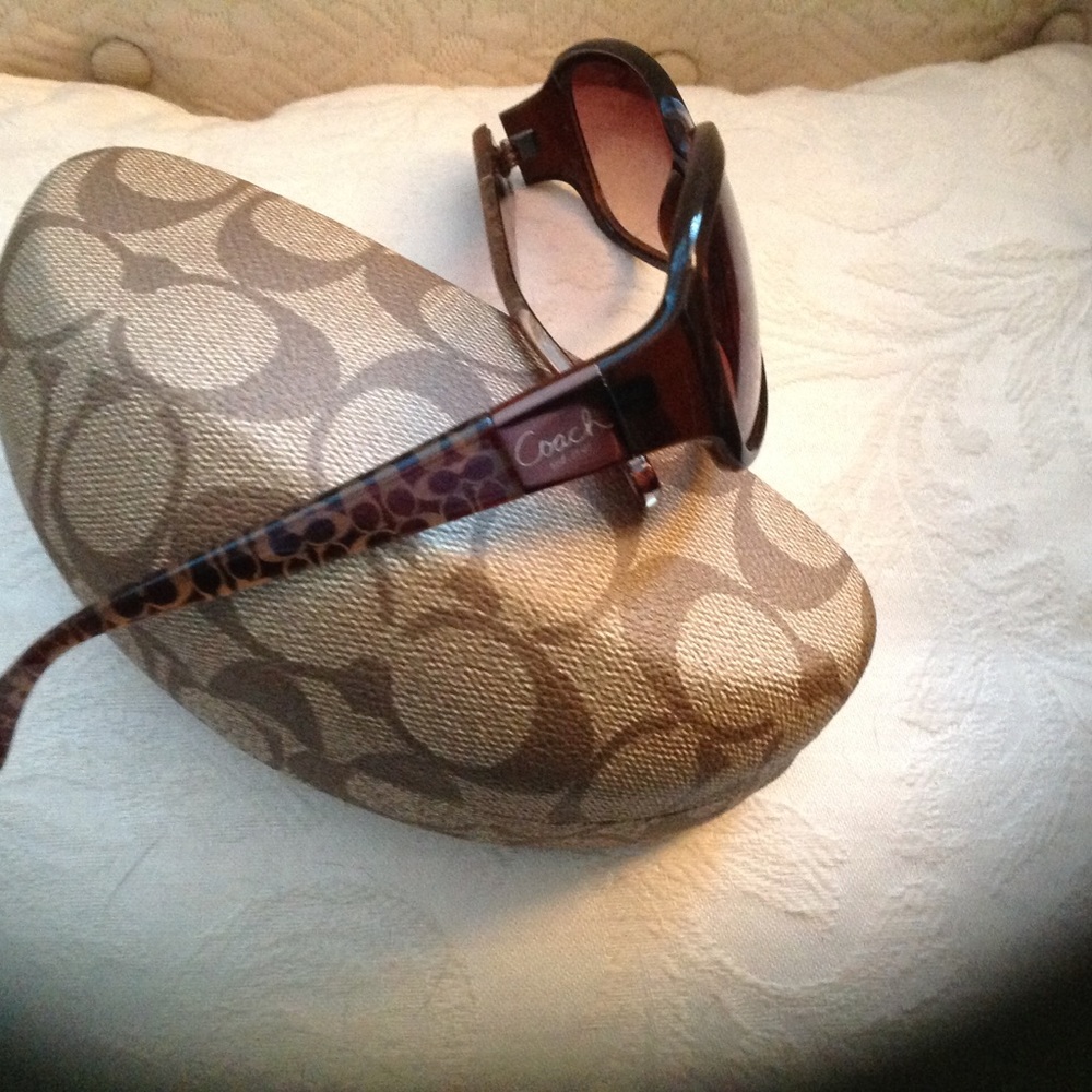 💯Authentic Coach Sunglasses - Picture 2 of 2